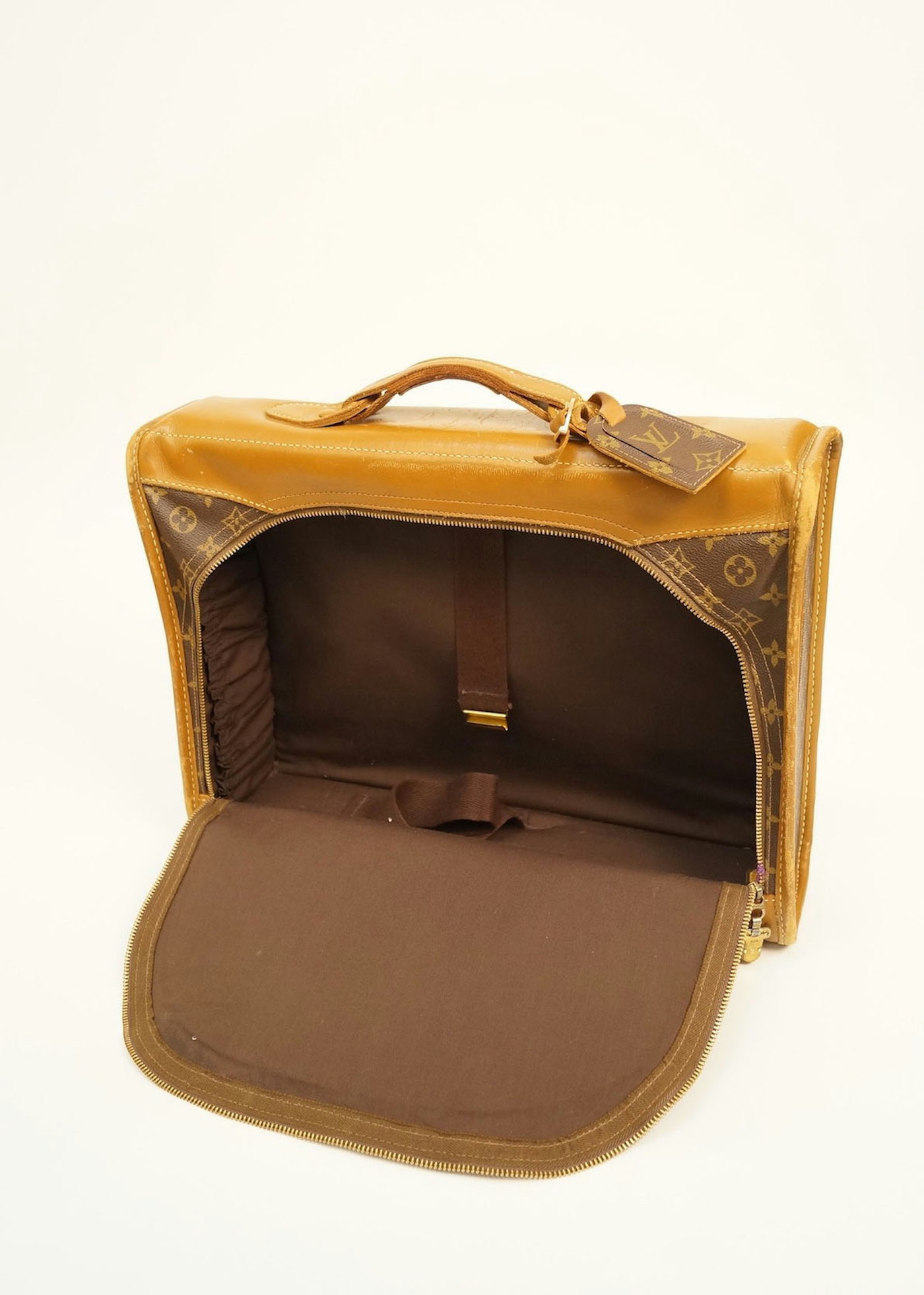 Antique Louis Vuitton suitcase red/white stripe - Pinth Vintage Luggage