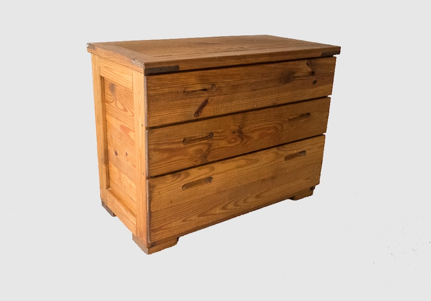 This End Up Pine Classic Chest Ebth
