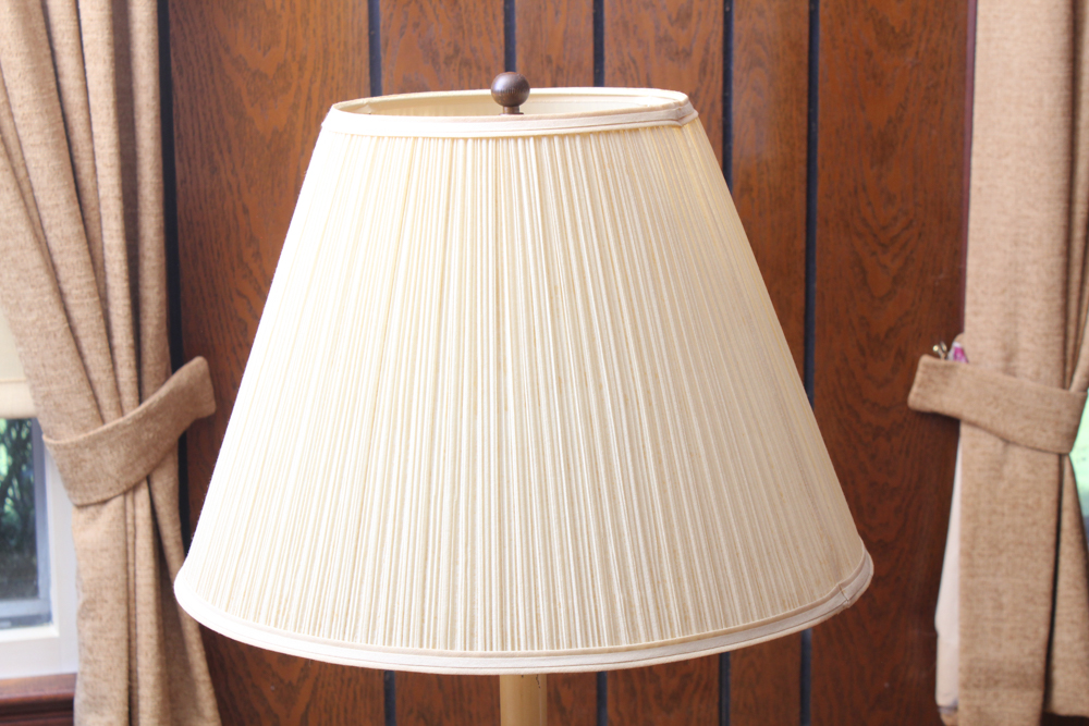 Floor Lamp with Tray Table | EBTH