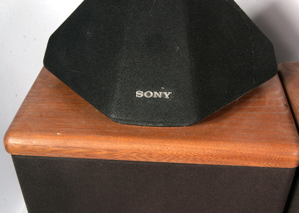 Monster Cable 6Way Speaker Selector with Speakers EBTH