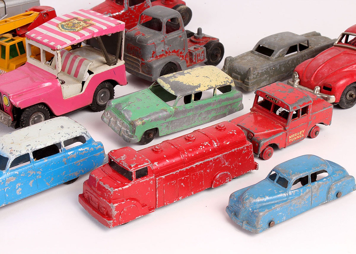 Vintage Die Cast Metal Toy Cars EBTH vintage-die-cast-metal-toy-cars-ebth