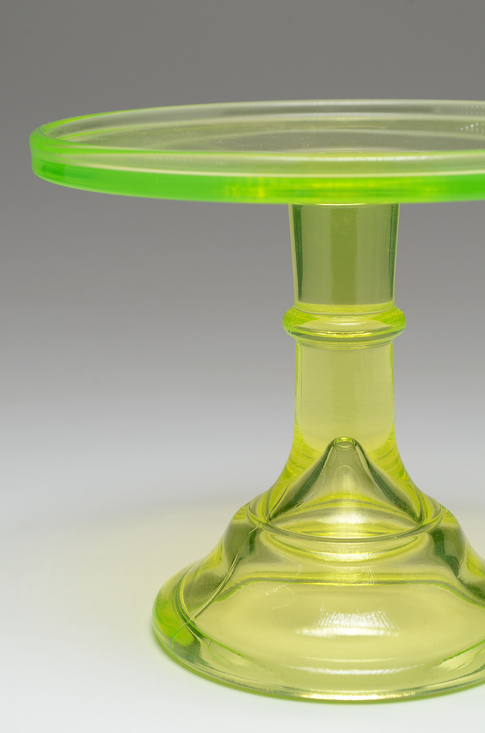 Vaseline Glass Cake or Bon Bon Stand EBTH