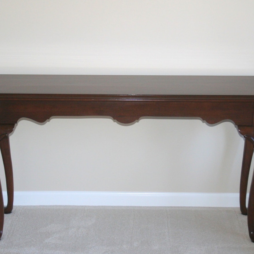 Ethan Allen Georgian Court Console Table Ebth Ethan Allen Georgian Court Console Table