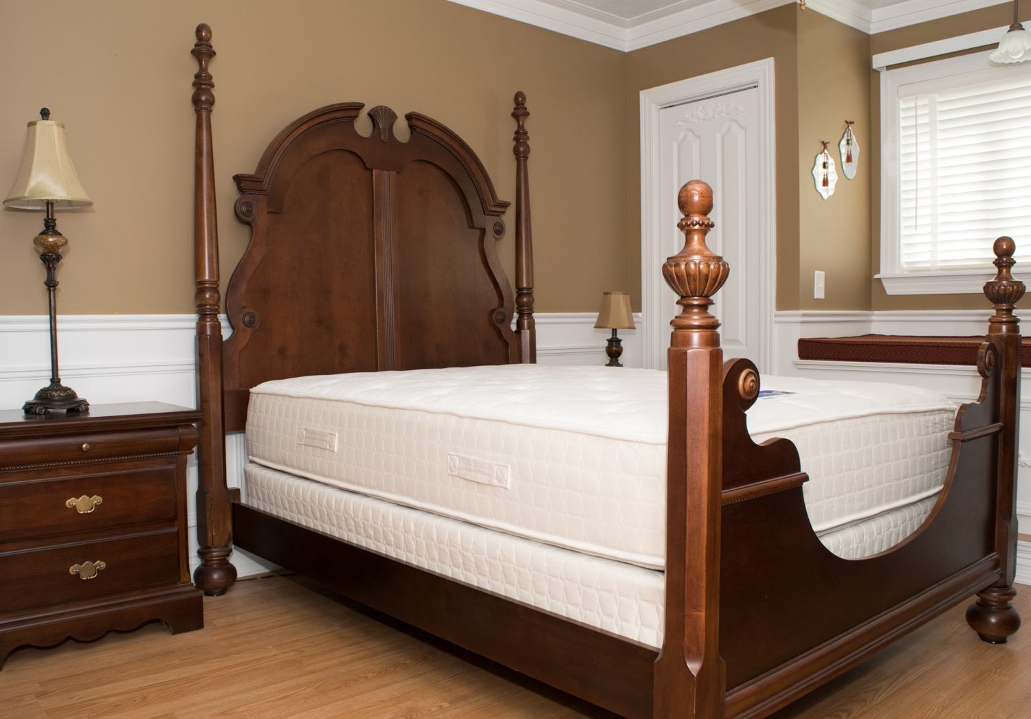 Traditional Full/Queen Bed Frame | EBTH