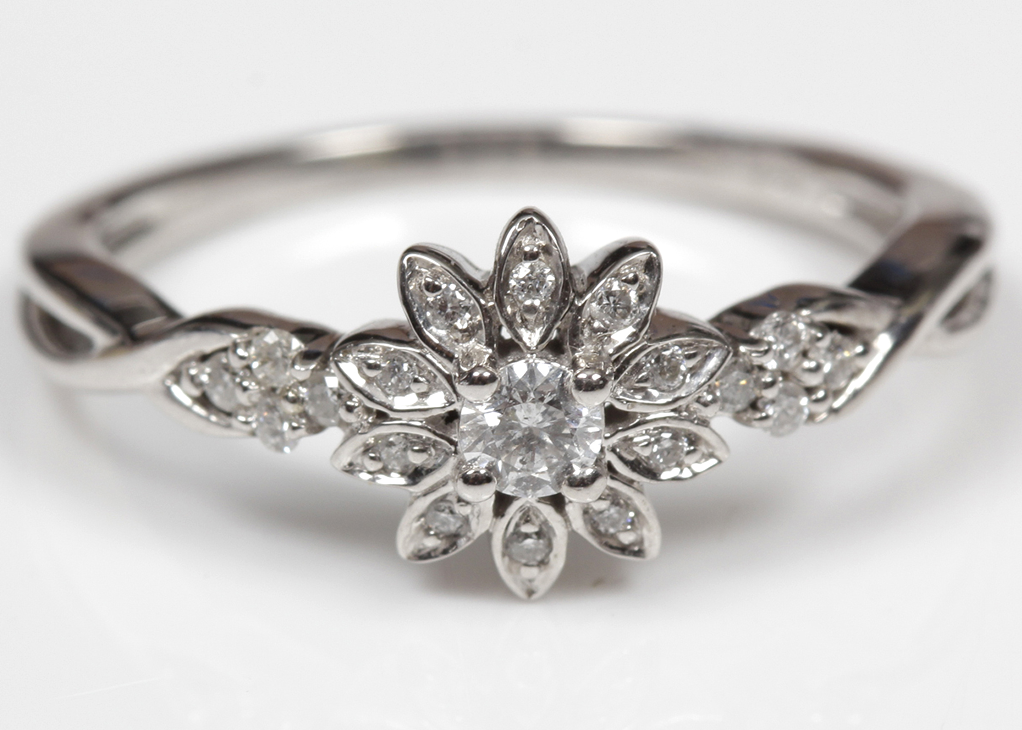 14K White Gold Diamond Flower Ring EBTH