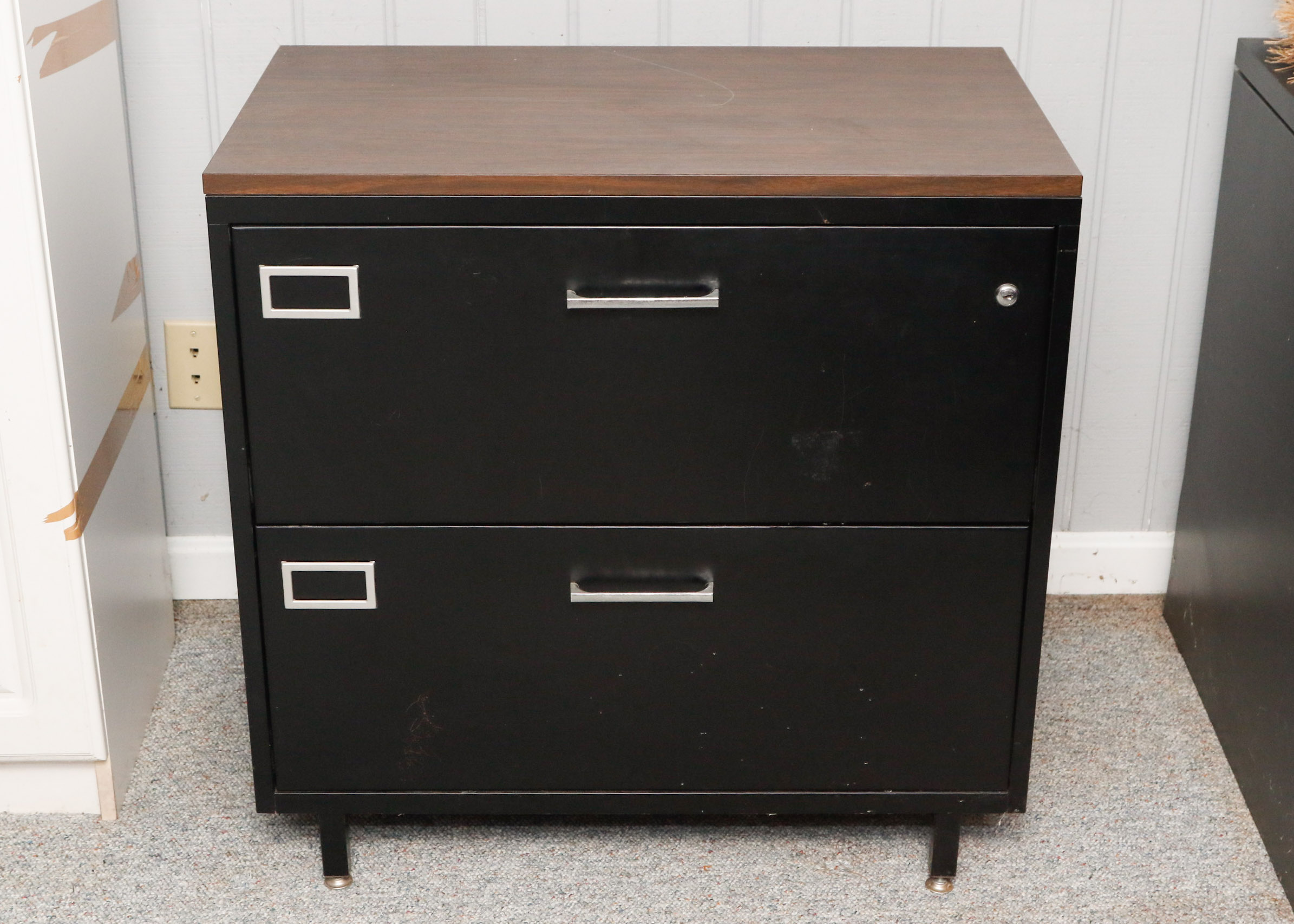 Mid-Century Modern Filing Cabinet | EBTH
