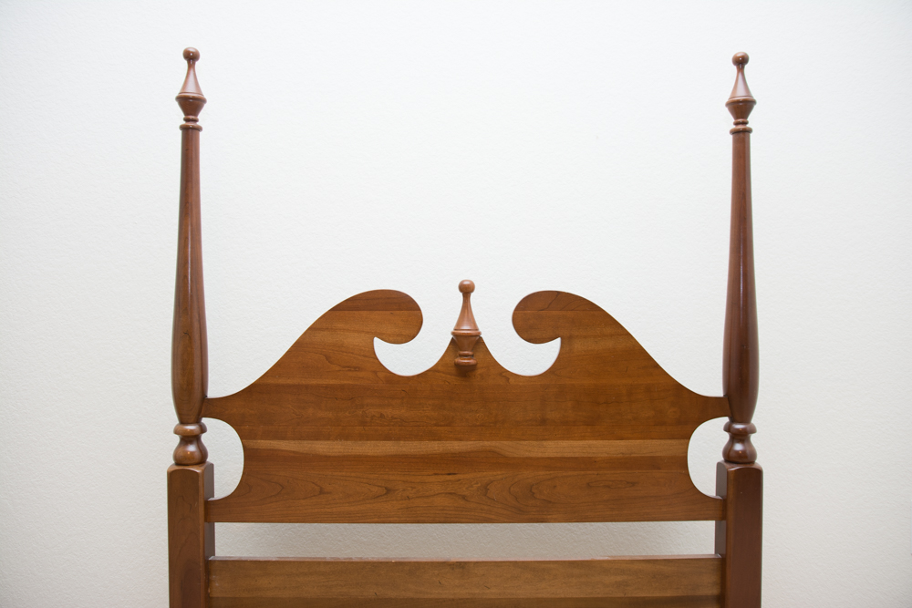 Pair of Queen Anne Four Poster Twin Beds by Cresent EBTH