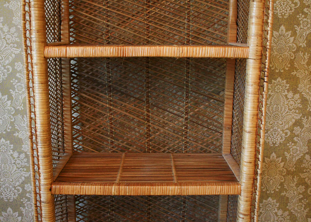 Arched Wicker Shelf EBTH