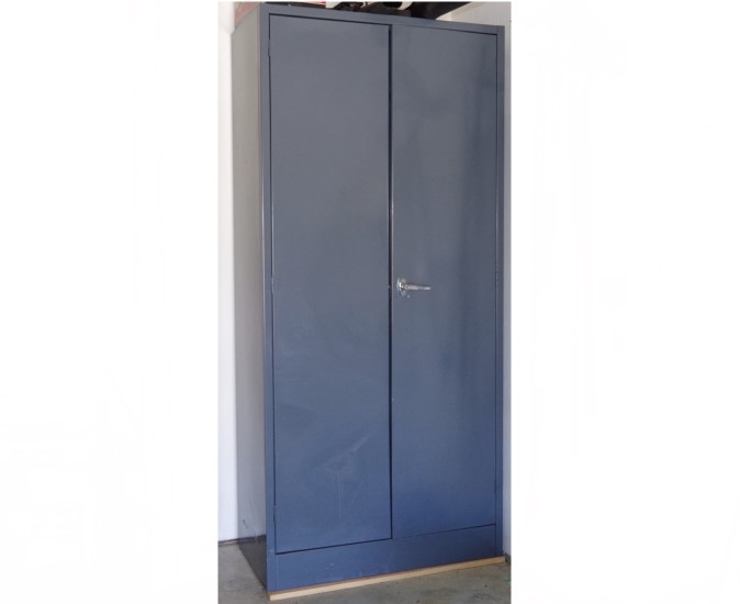 Large Grey Metal Storage Cabinet : EBTH