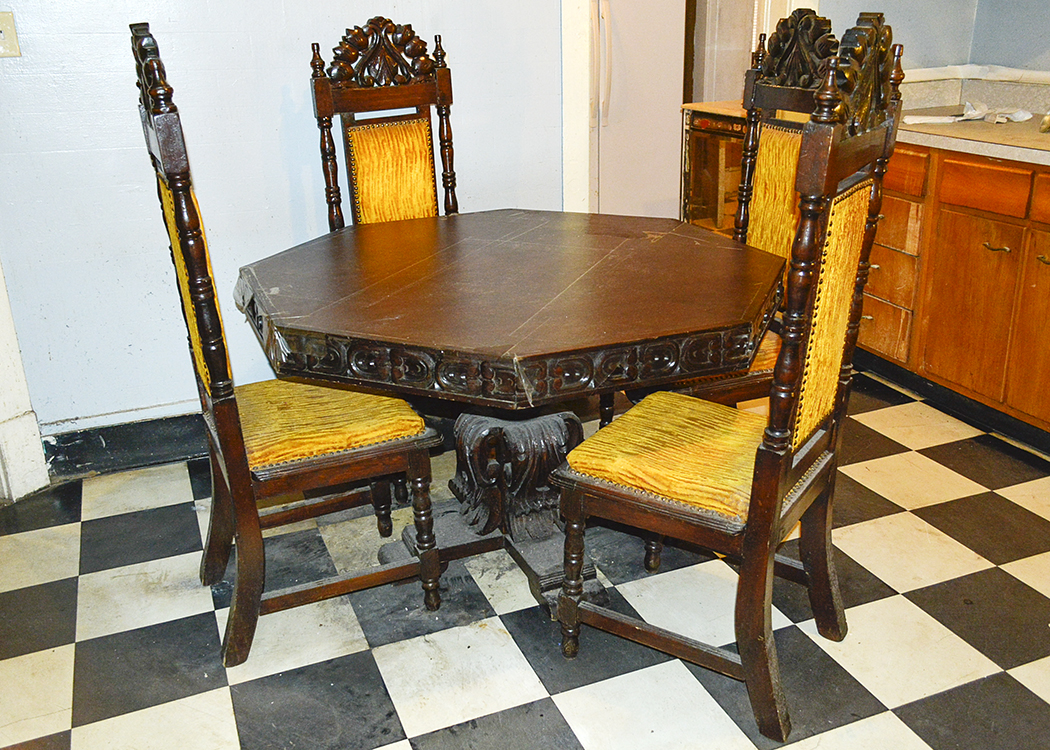 Vintage Gothic Revival Style Dining Table And Chairs EBTH    DSC0370 