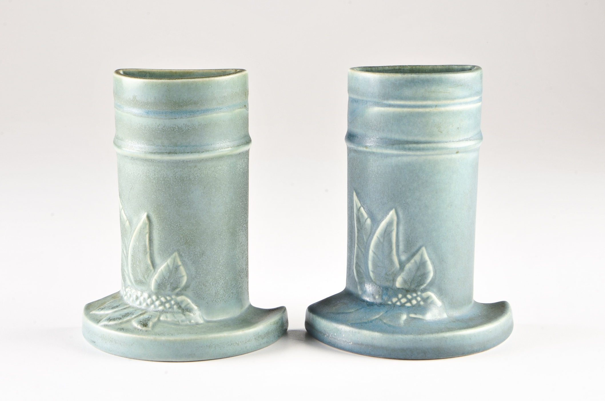 Pair of 1952 Rookwood Pottery Flower Vase Bookends EBTH