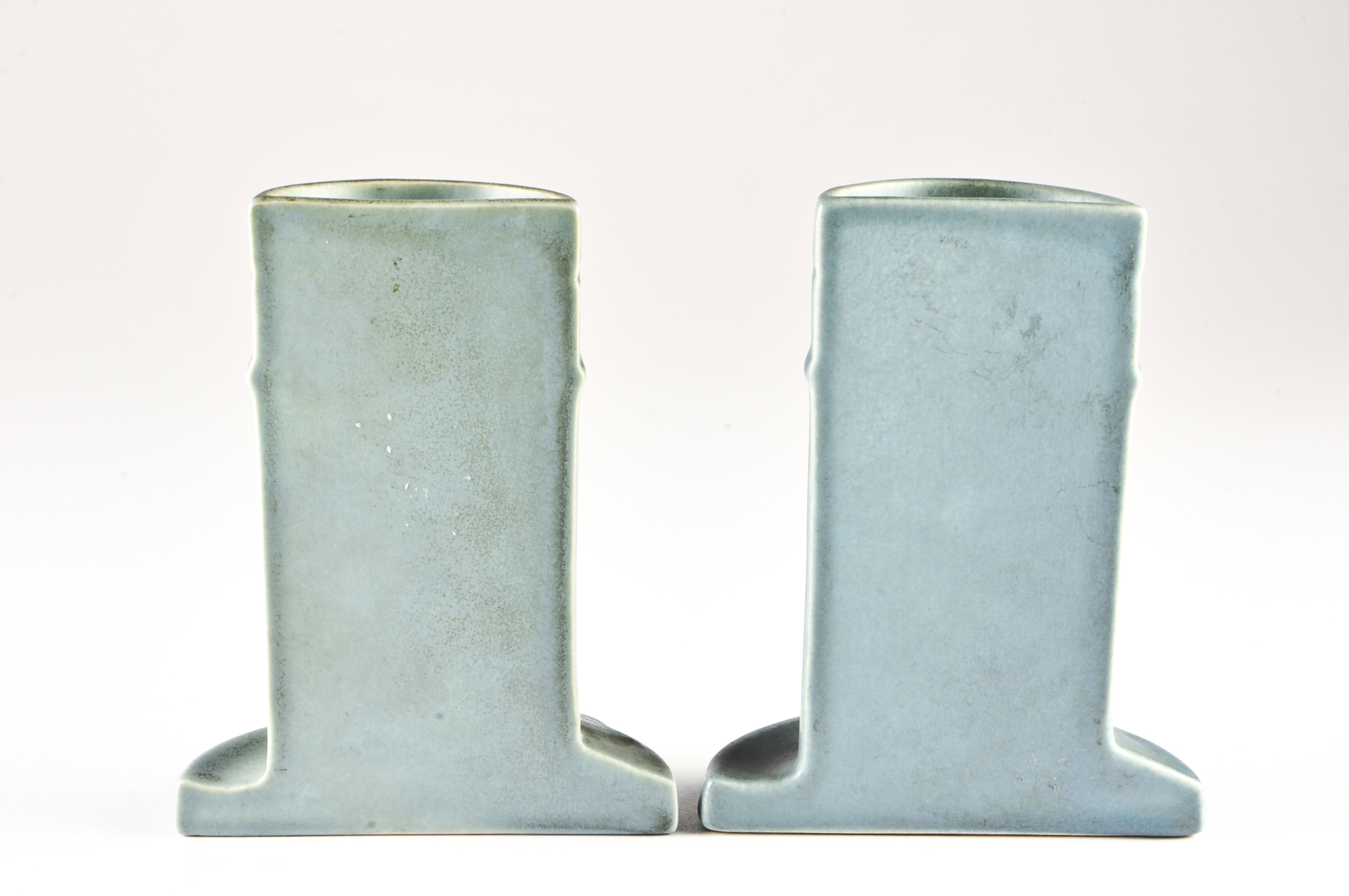 Pair of 1952 Rookwood Pottery Flower Vase Bookends EBTH