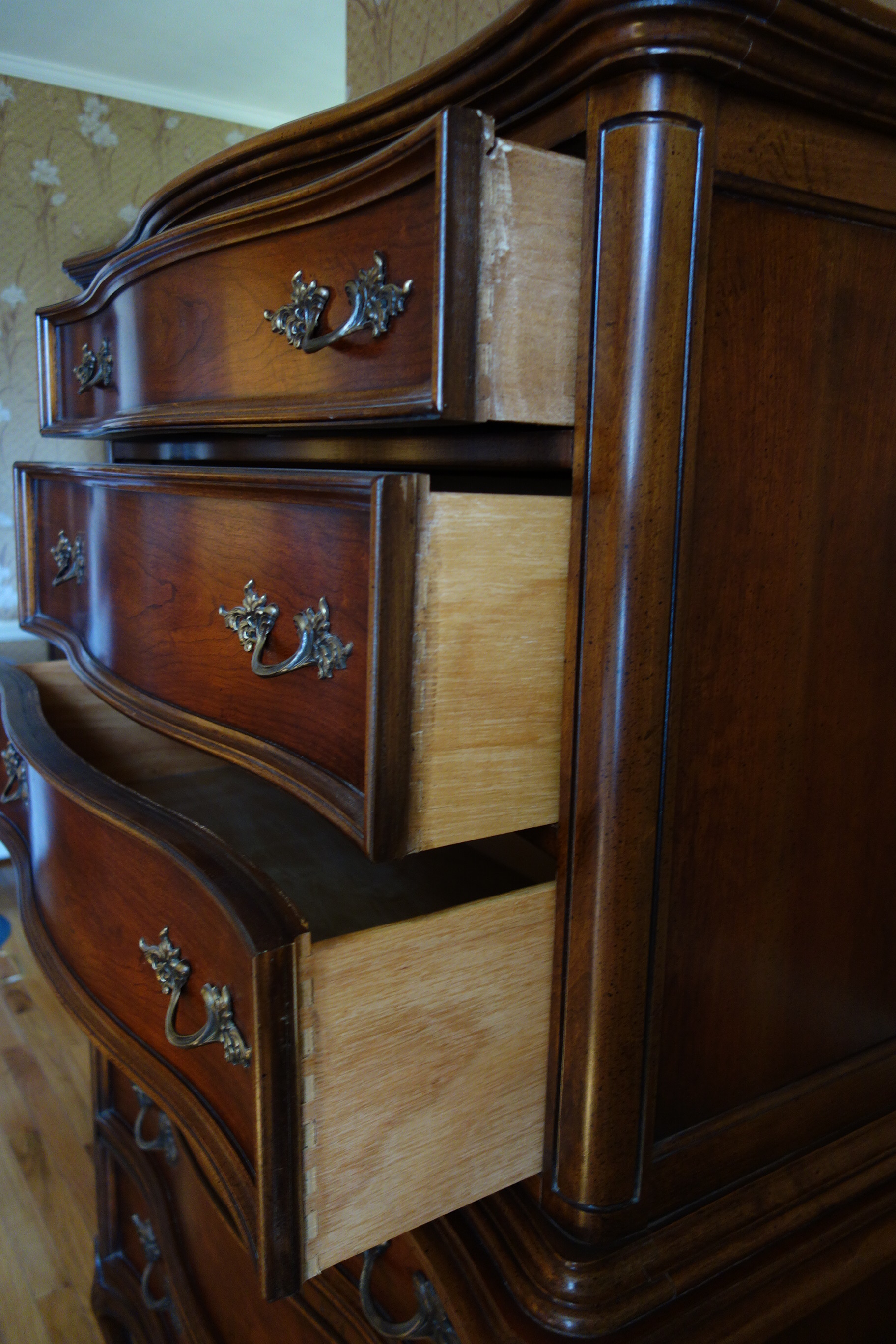 Vintage Dixie Furniture French Provincial Bedroom Set 7 Pieces EBTH