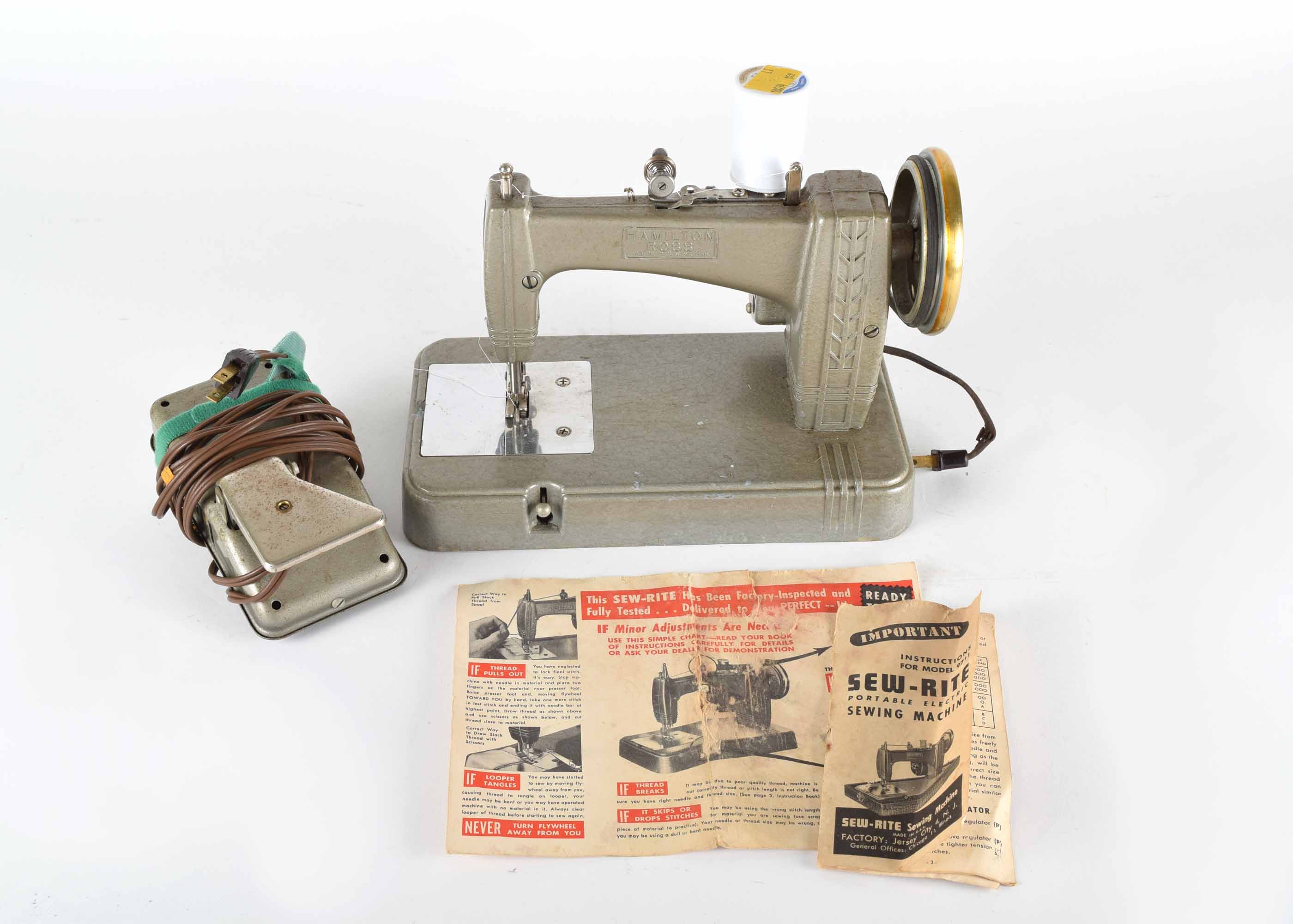 Vintage Sew Rite Model 9711 Sewing Machine EBTH