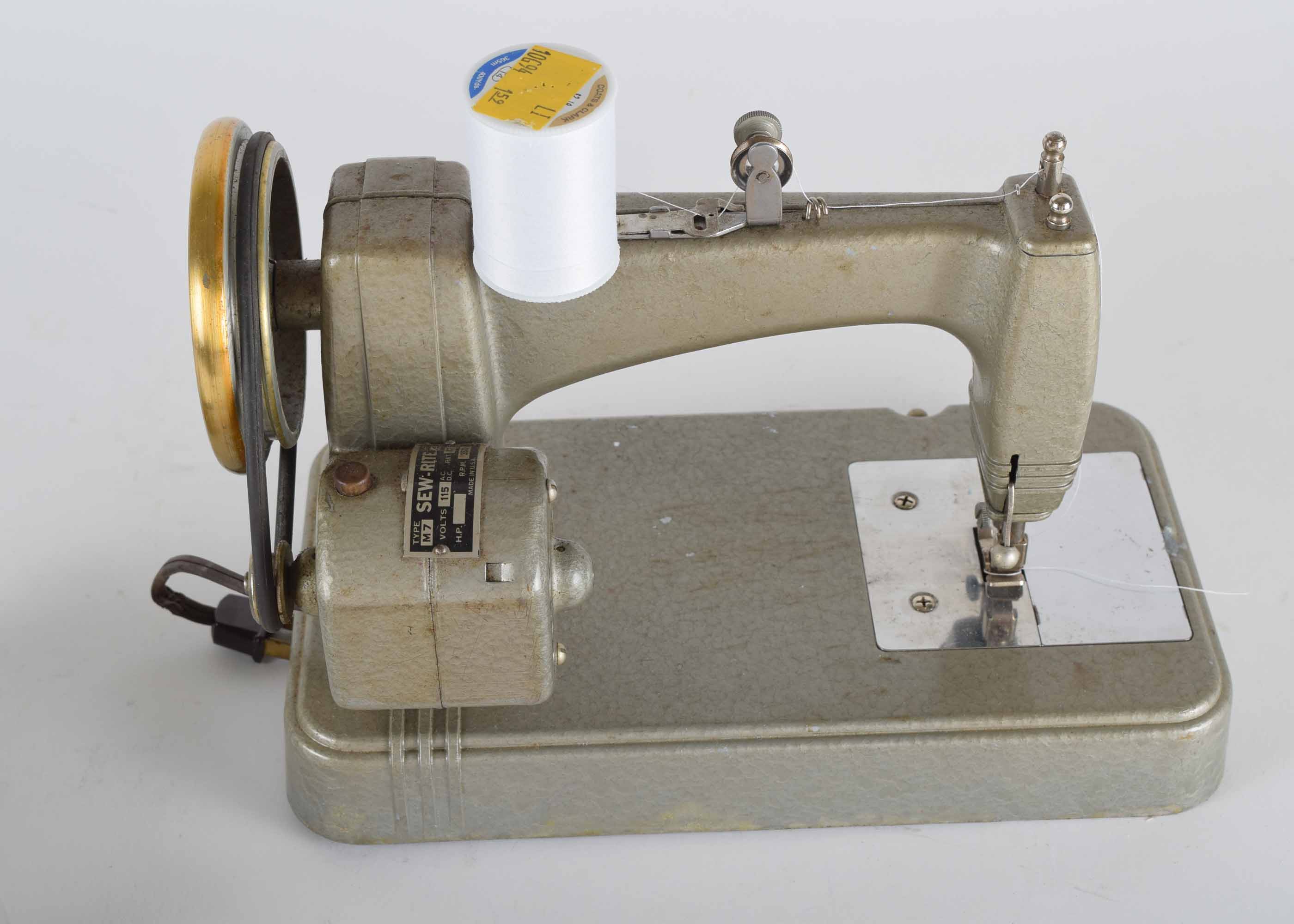Vintage Sew Rite Model 9711 Sewing Machine EBTH
