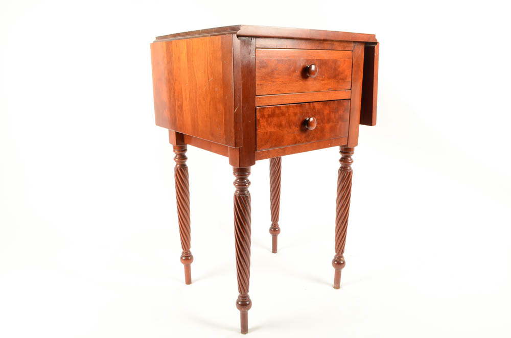 Pair of Vintage Extendable Oak Side Tables EBTH