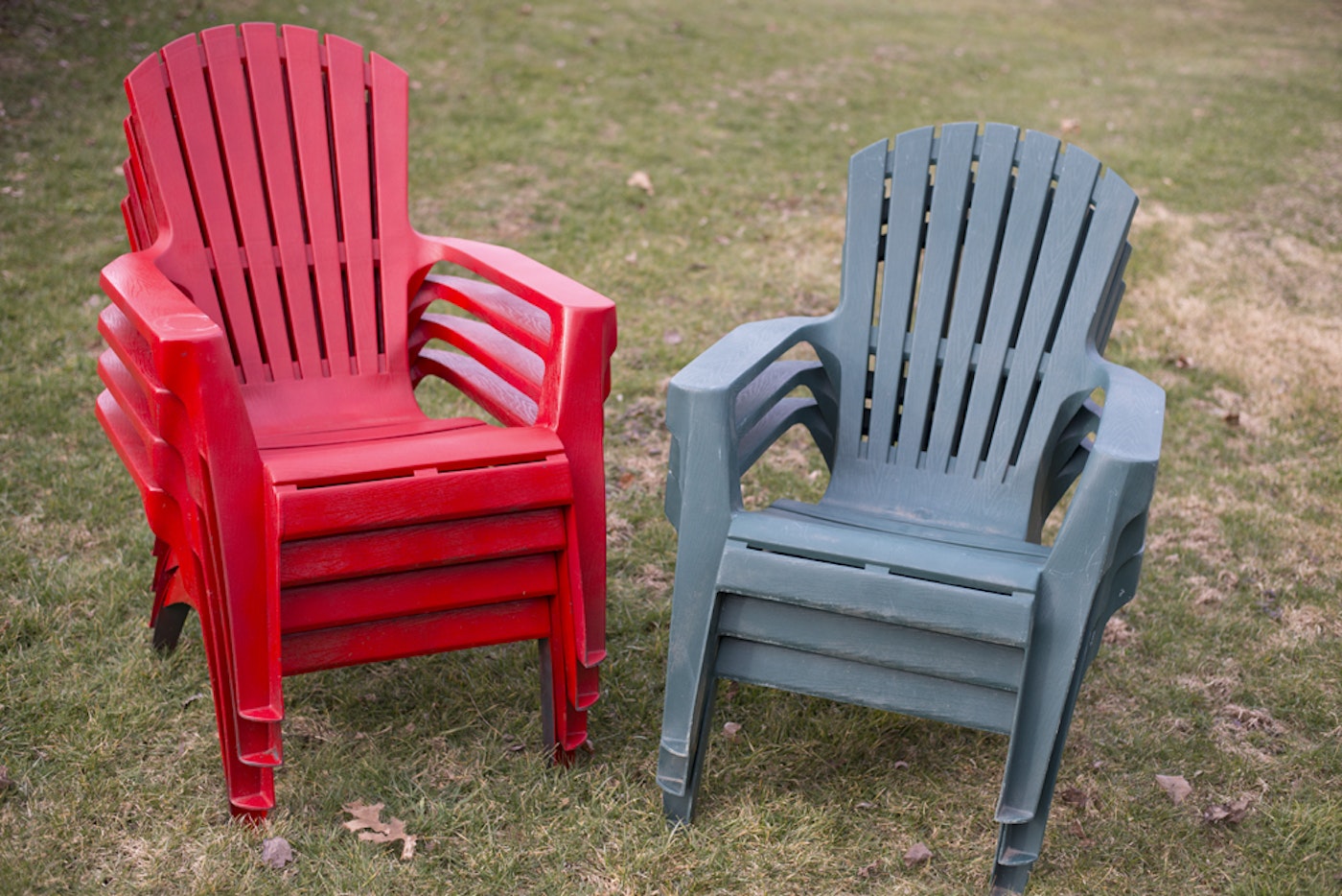 Adirondack Stacking Chairs | EBTH