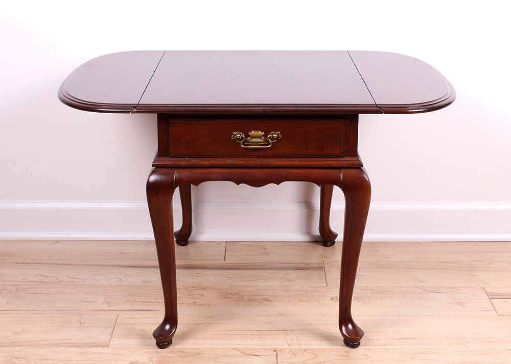 Queen Anne Style DropLeaf Table from Kling Colonial Furniture EBTH