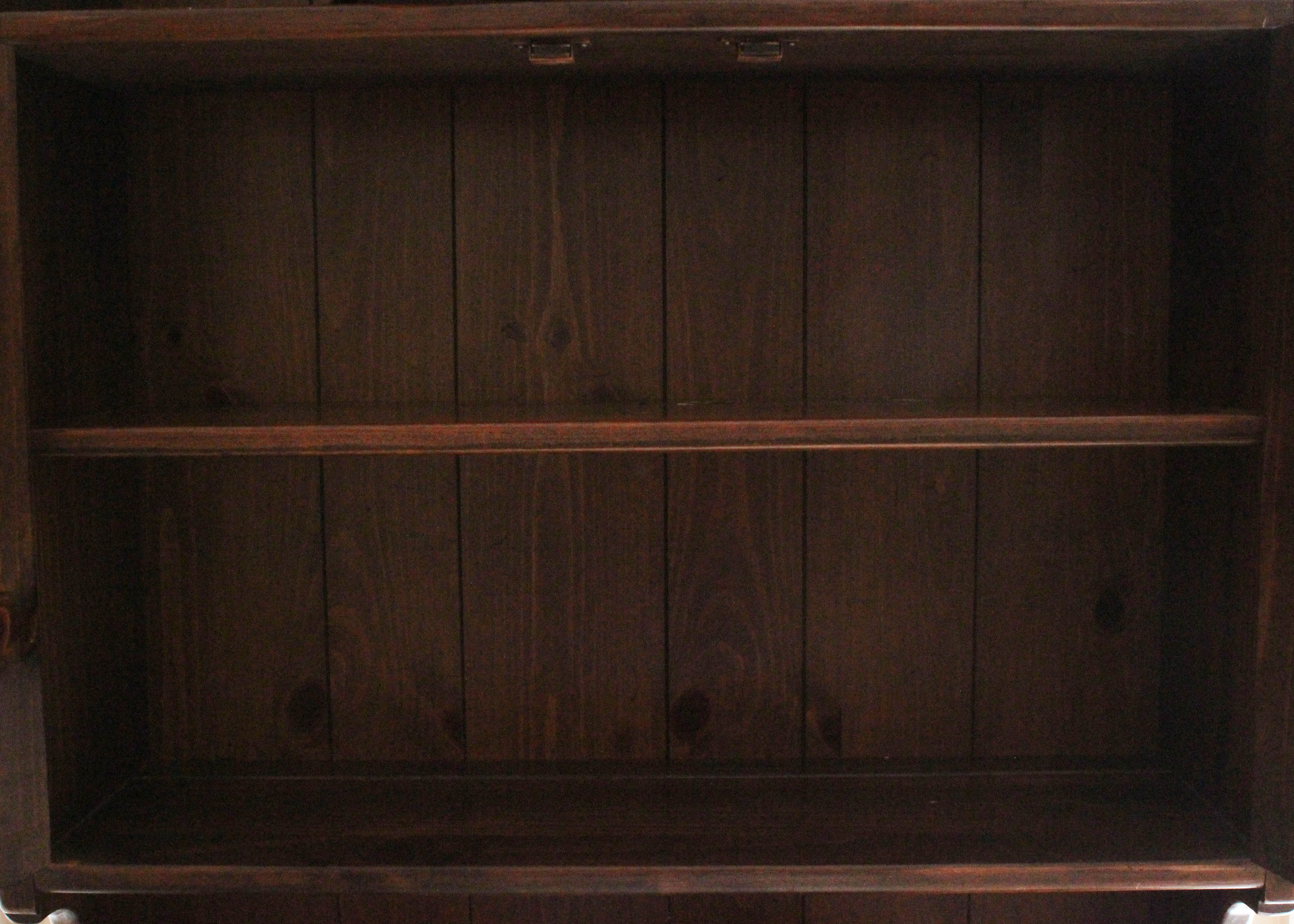 Ethan Allen Hutch EBTH