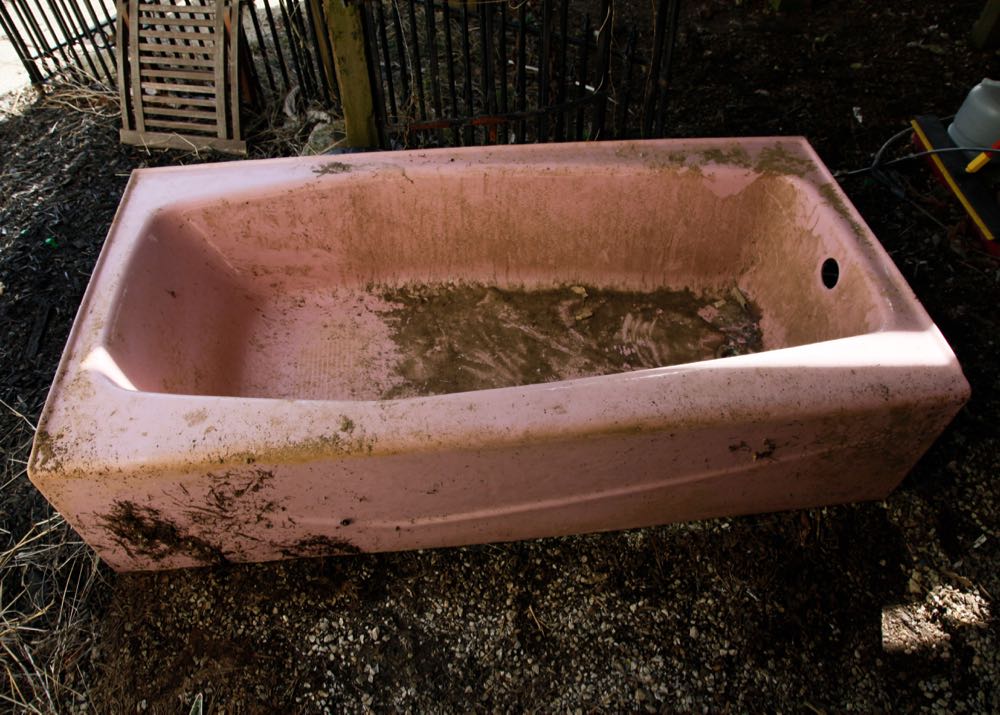 Vintage Pink Kohler Cast Iron Tub EBTH