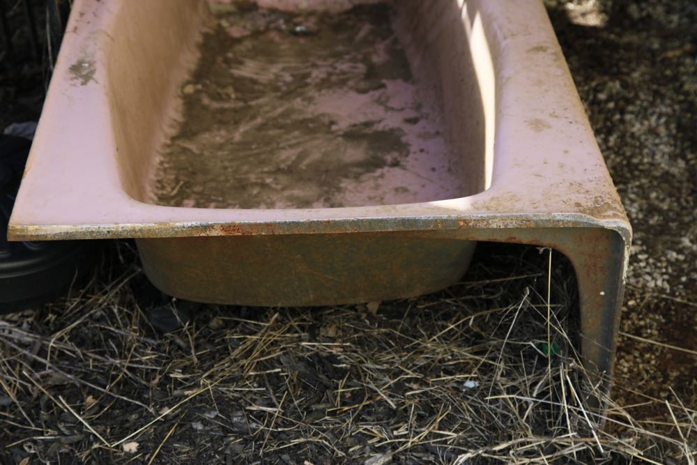 Vintage Pink Kohler Cast Iron Tub EBTH