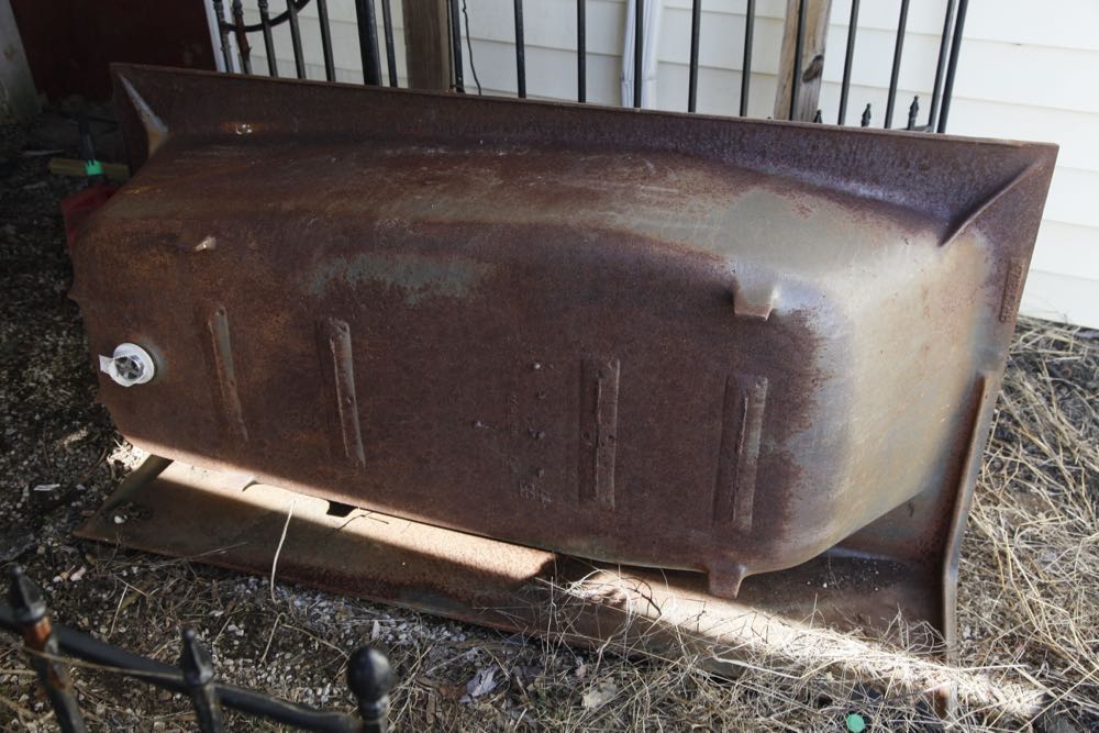 Vintage Pink Kohler Cast Iron Tub EBTH