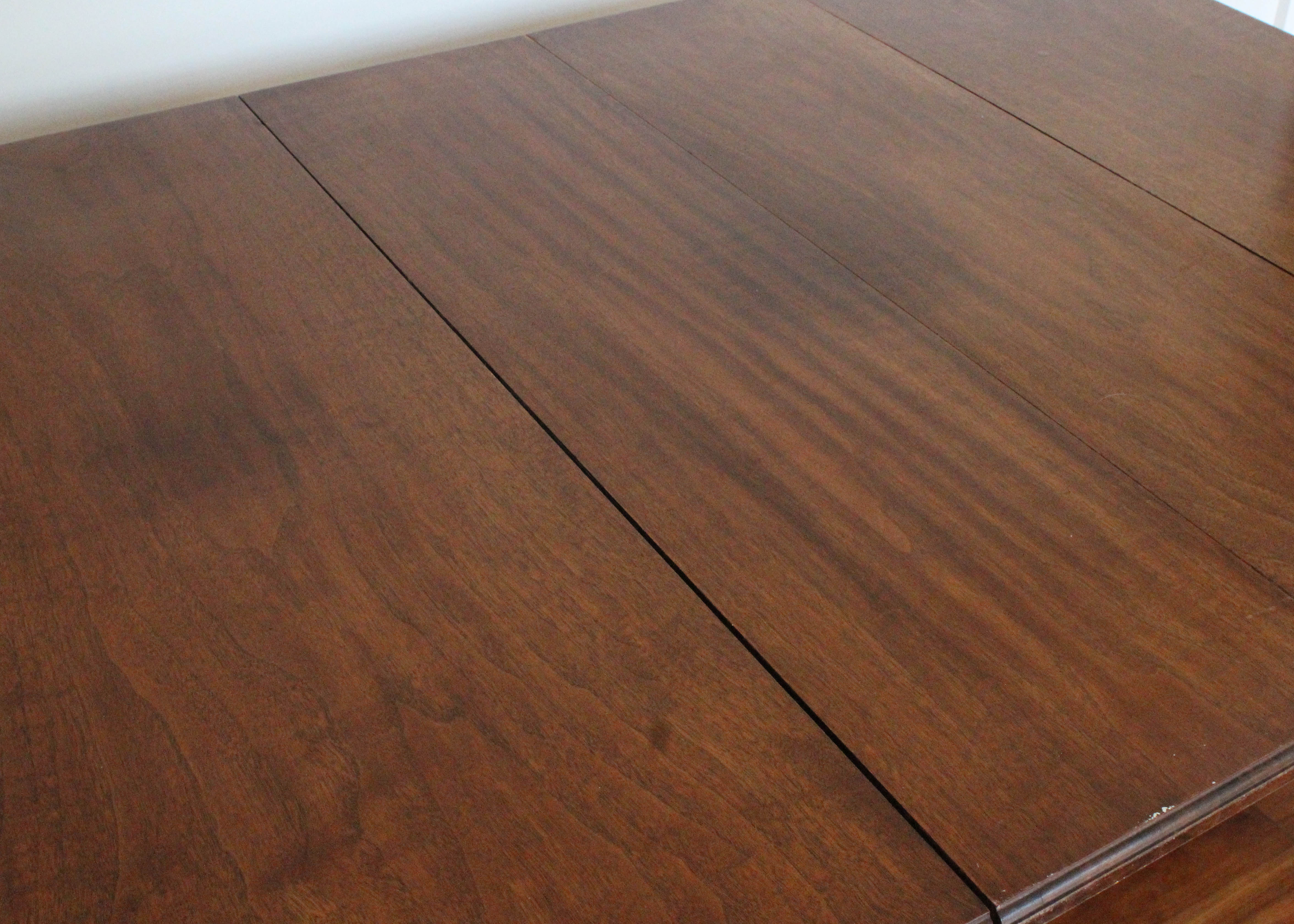 Imperial Grand Rapids Dining Room Table | EBTH