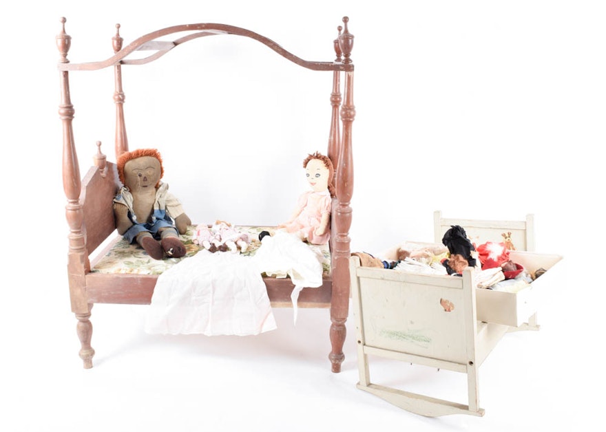 Vintage Doll Beds 118