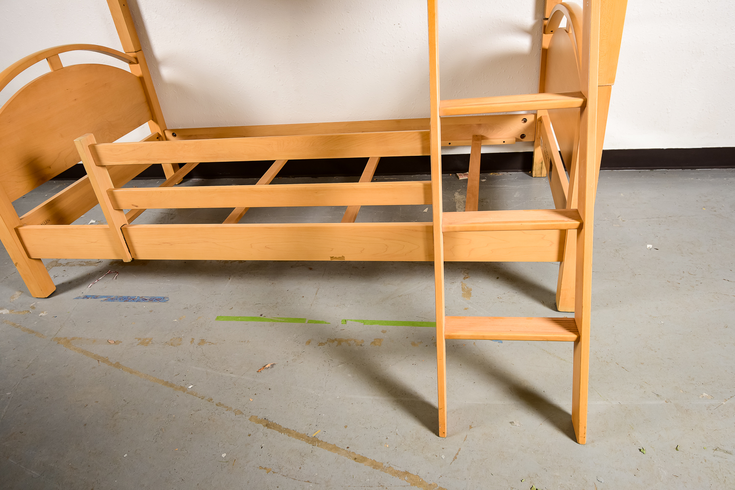 Ethan Allen Maple Bunk Beds EBTH