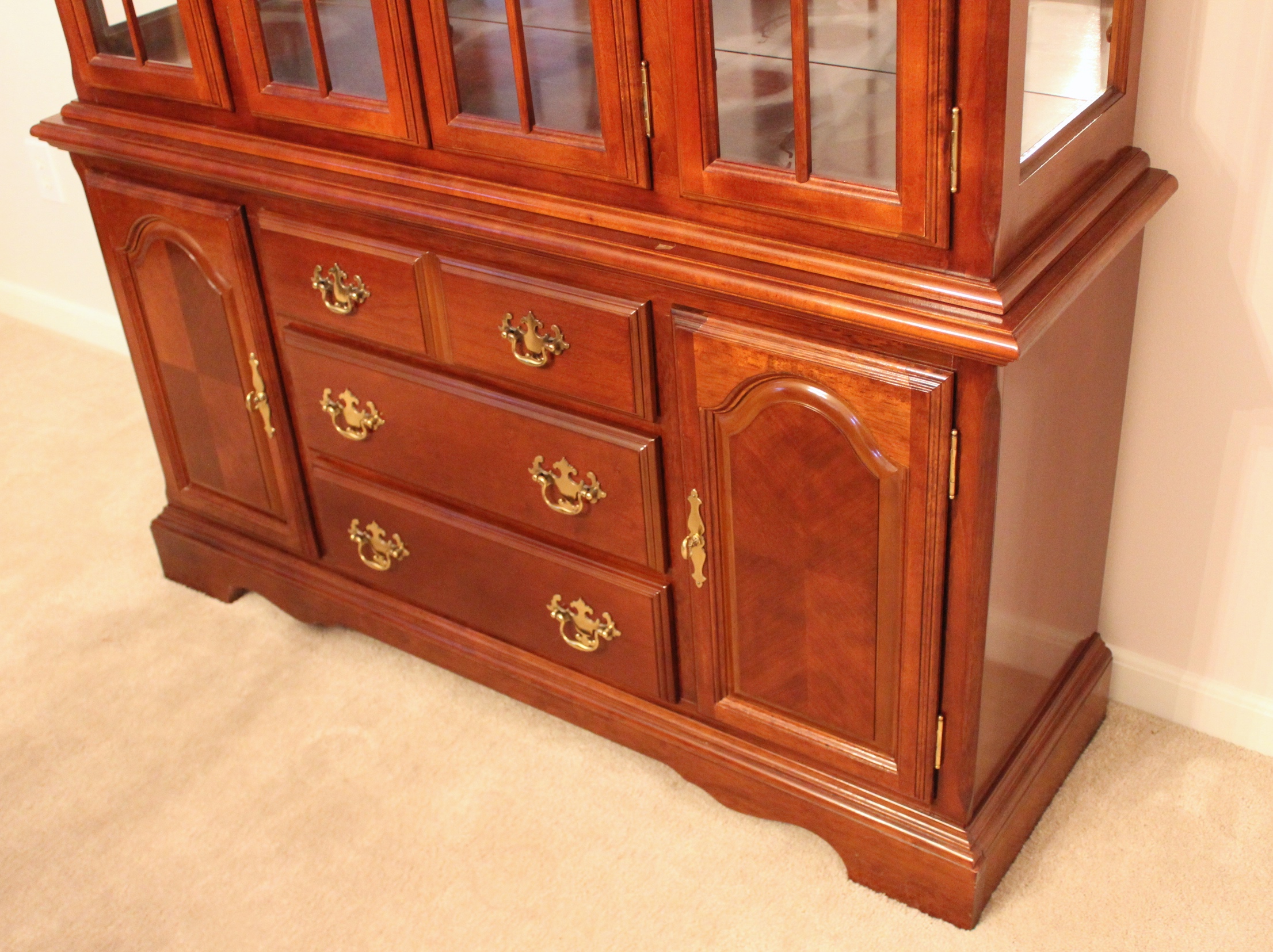 Queen Anne Style Cherry China and Hutch EBTH