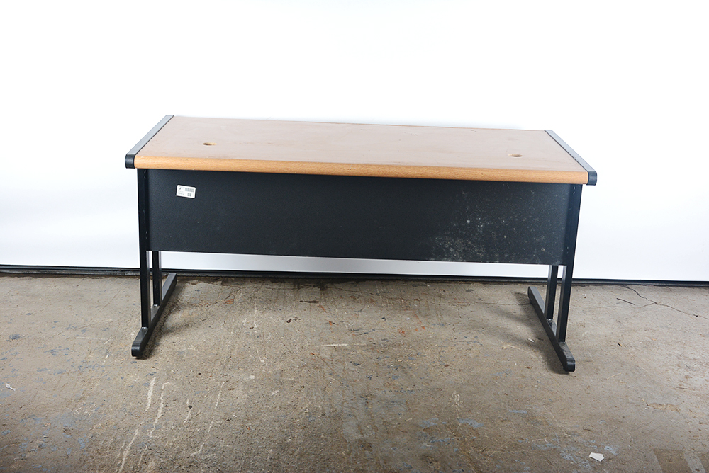 Metal Frame Office Desk EBTH