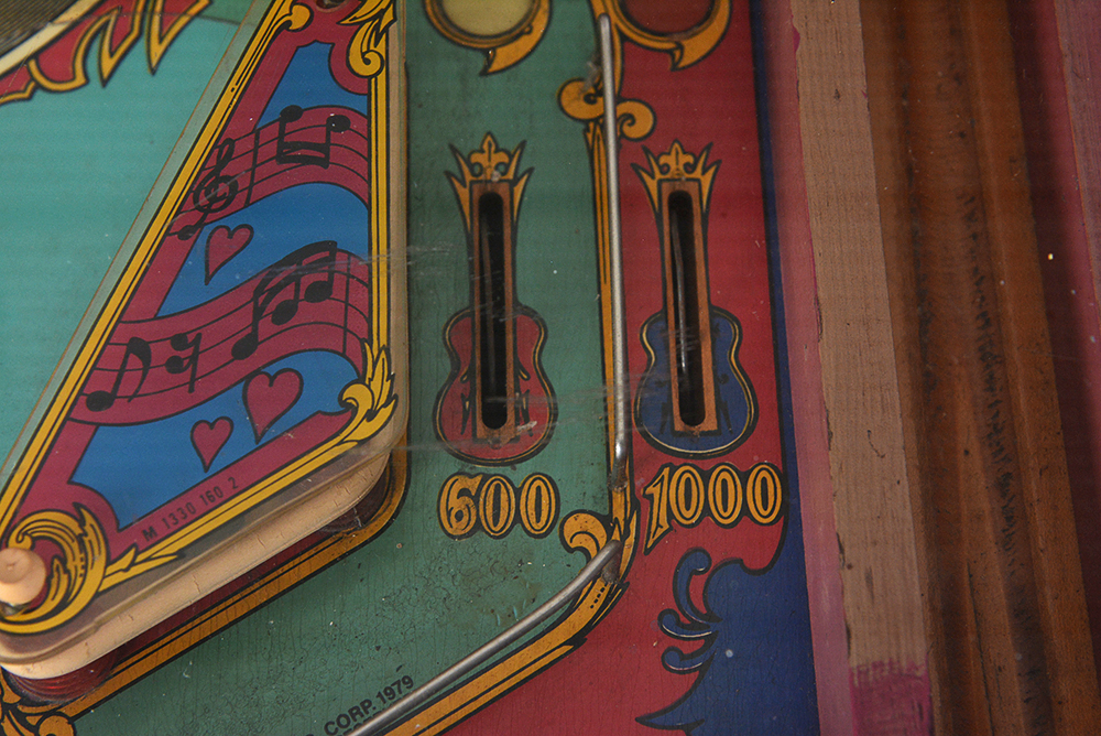Circa 1978 Dolly Parton Upright Pinball Machine by Bally EBTH