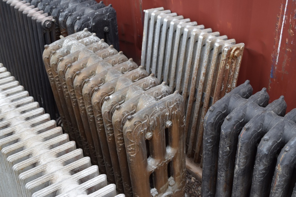 Collection of Antique and Vintage Cast Iron Hot Water Radiators EBTH