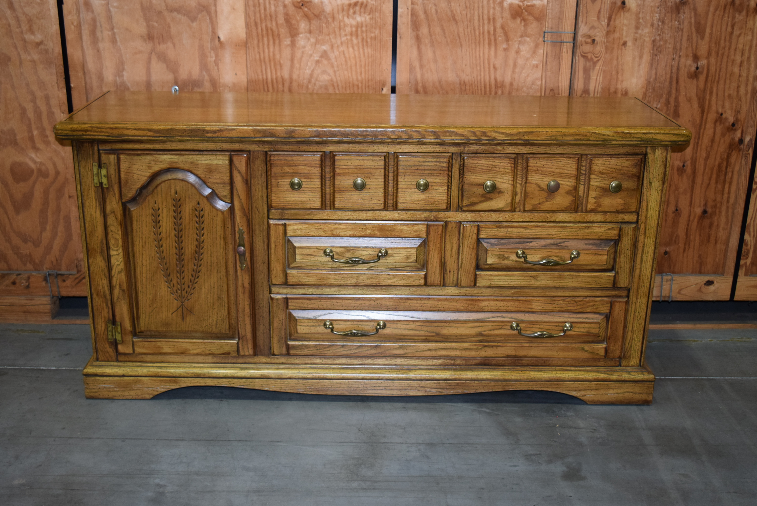 Burlington House Oak Dresser With Mirrored Hutch Ebth