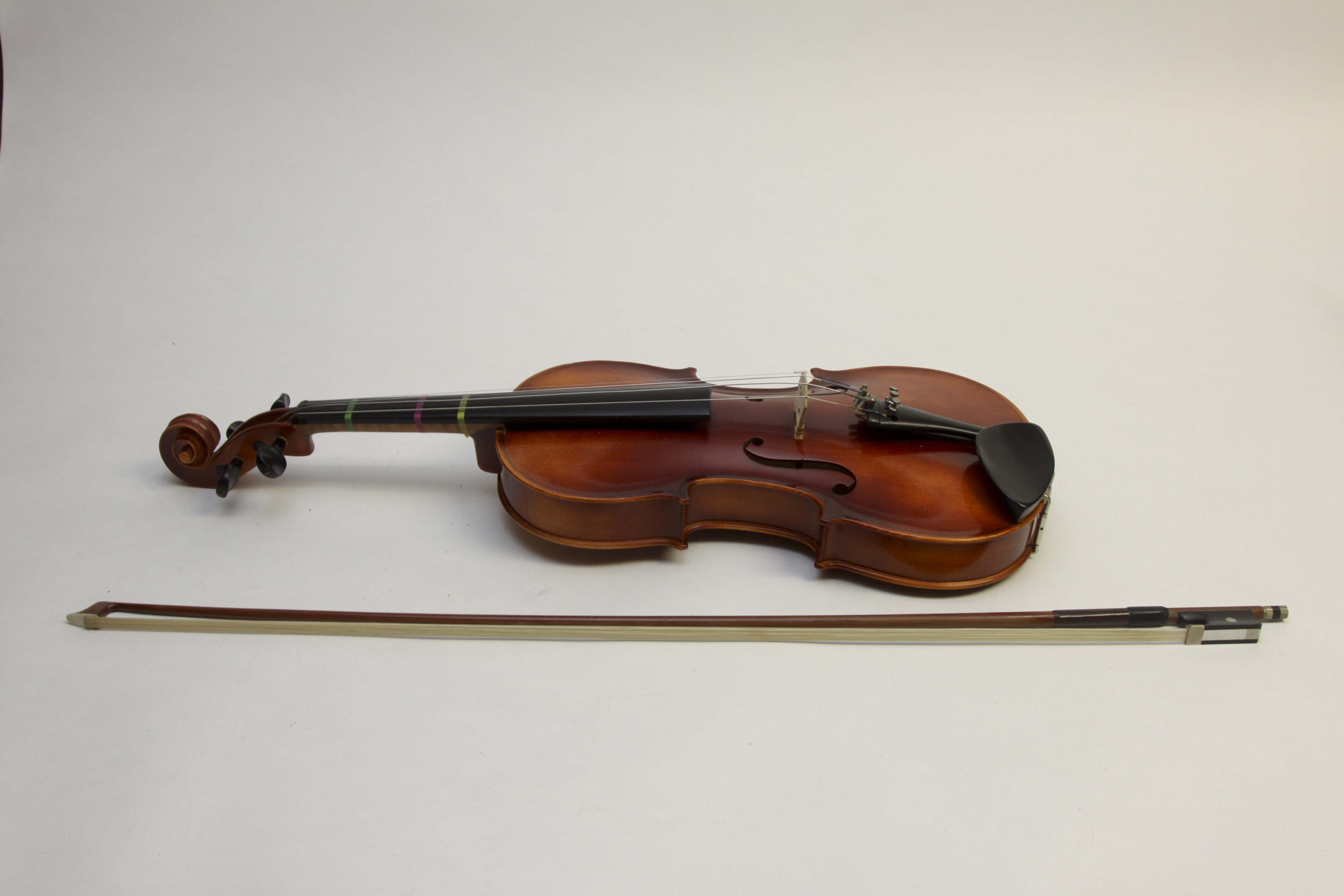 Karl Knilling Violin Stradivarius Model 1732 in Case EBTH