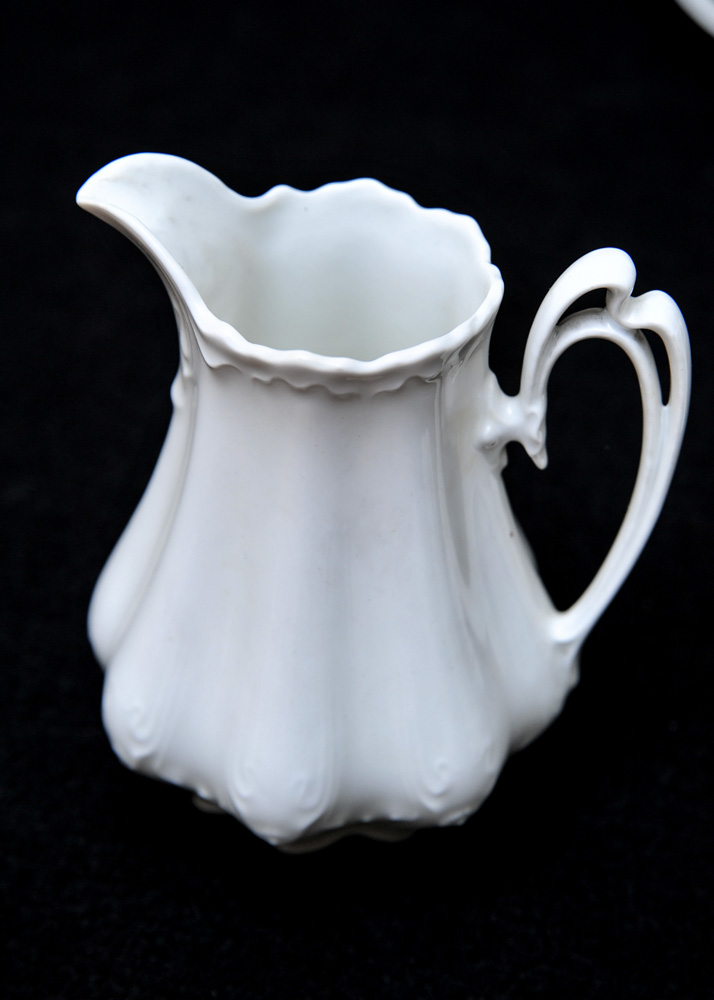 Haviland & Co. Limoges "Ranson" White China Set EBTH