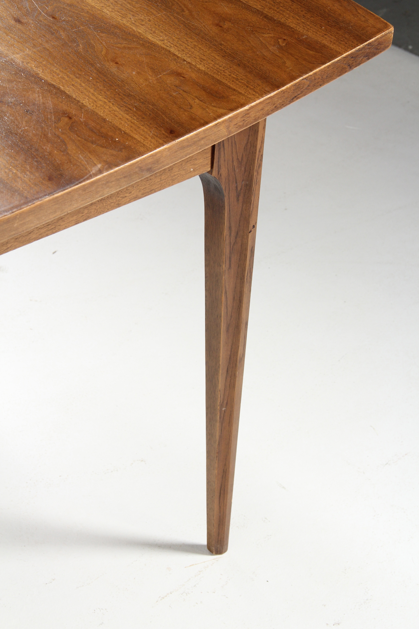 Mid Century Oak Veneer Dining Table EBTH