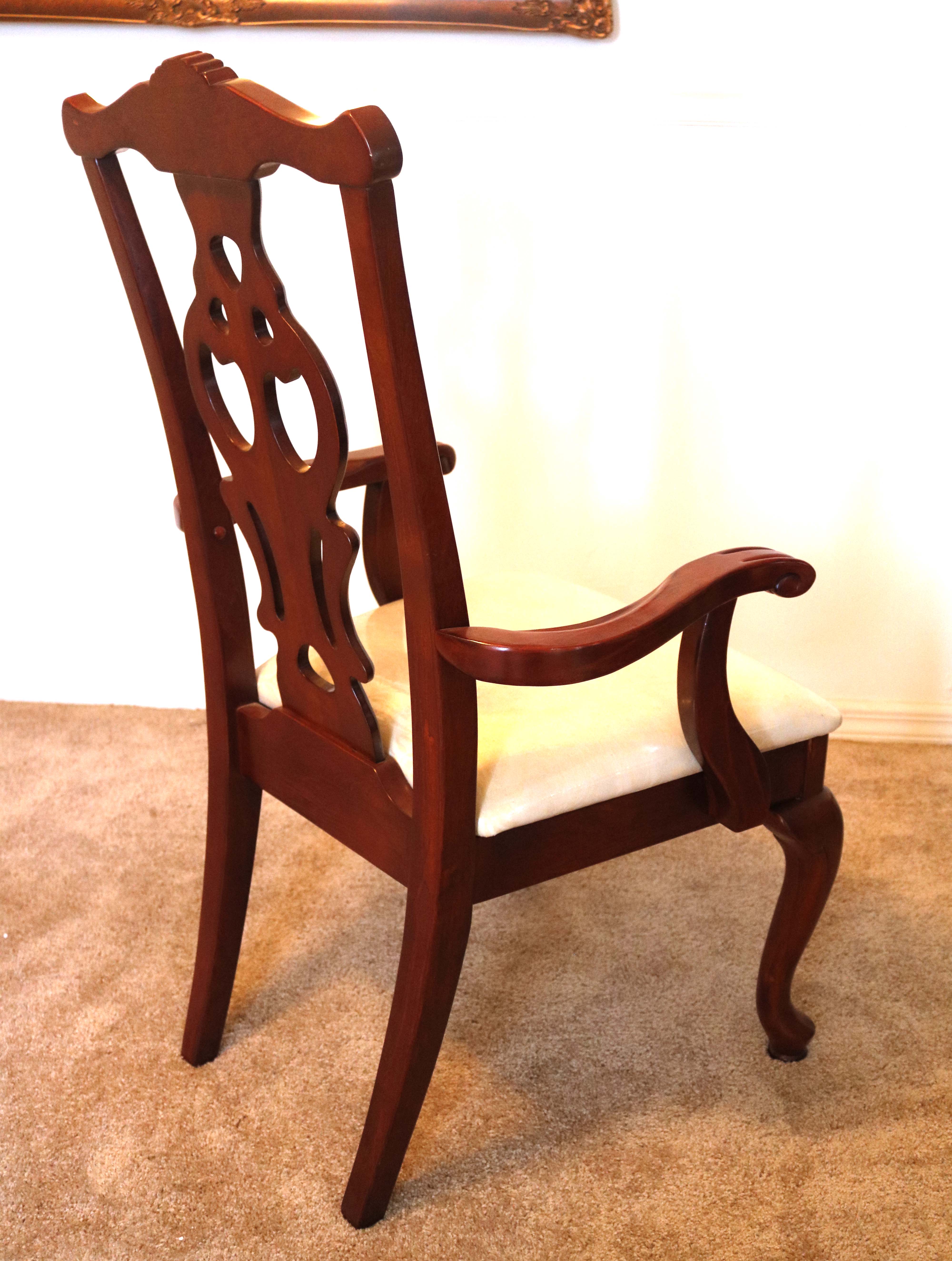 Eight Queen Anne Dining Chairs EBTH