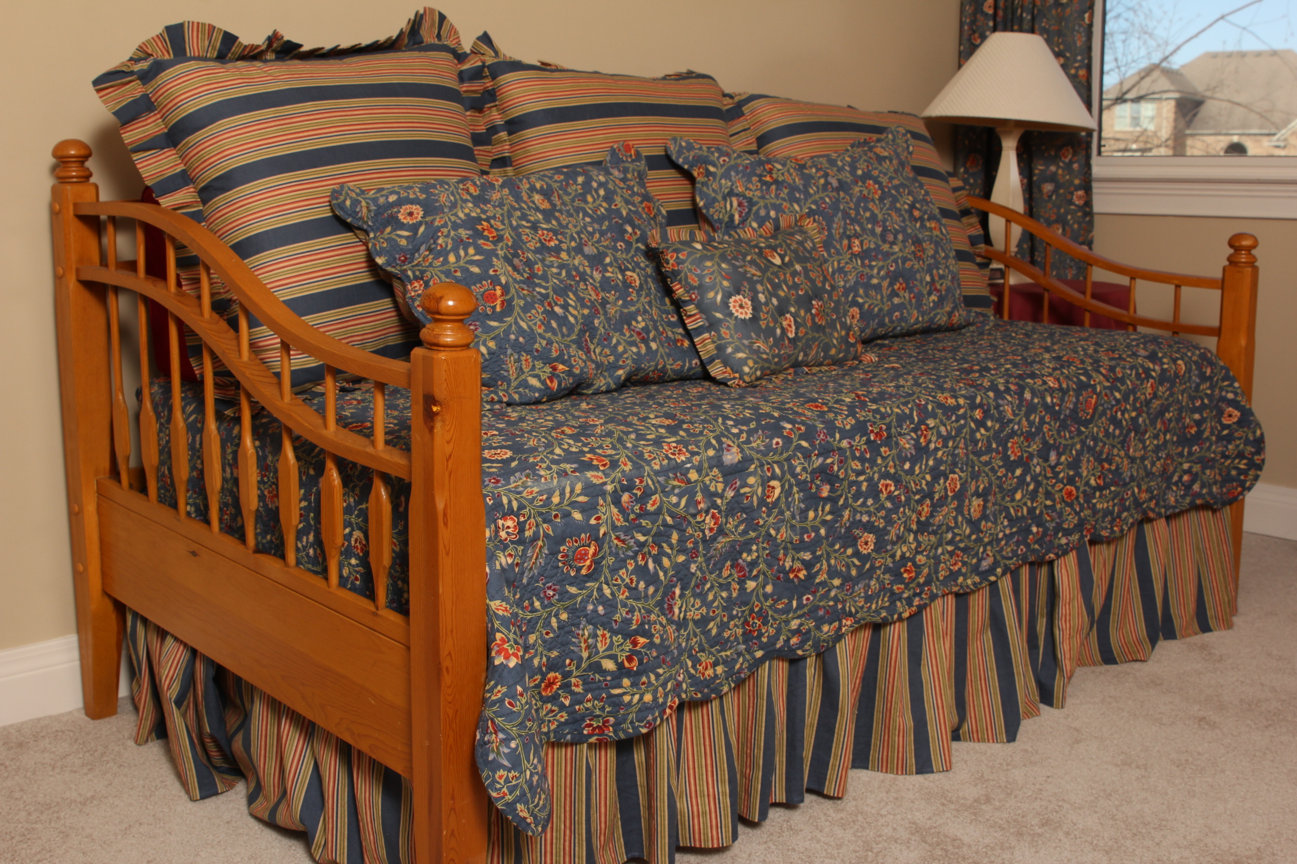 Oak Trundle Bed with Table and Lamp EBTH