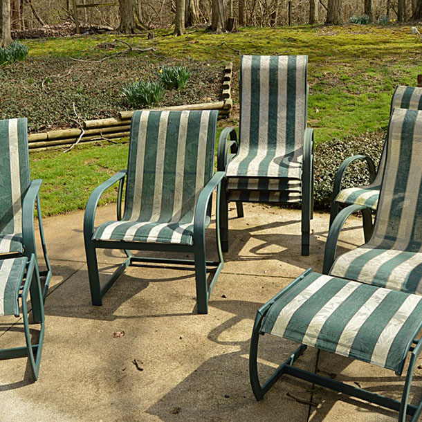 Striped Mesh Patio Chairs and Ottomans EBTH