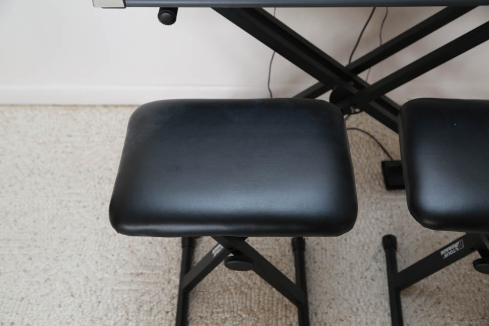 Yamaha PSRE313 Portable Keyboard with Stand and Benches EBTH