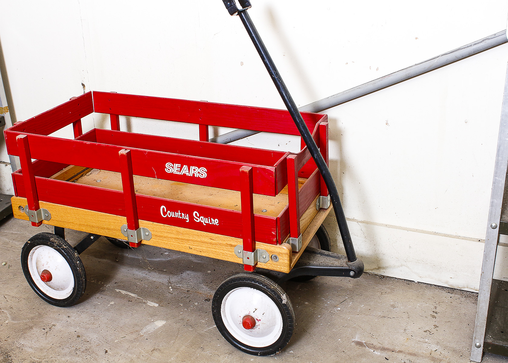 Vintage Sears Country Squire Red Wagon EBTH