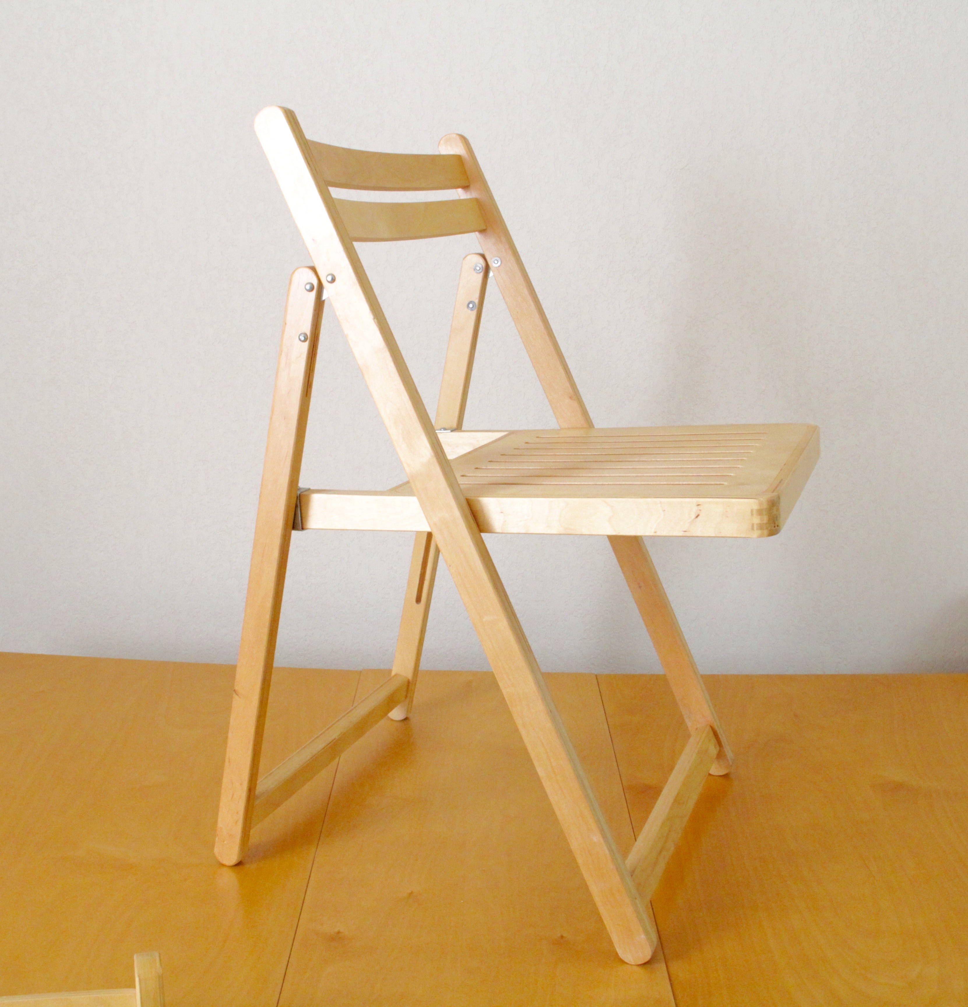 Vintage Hideaway Dining Table and Chairs Set EBTH