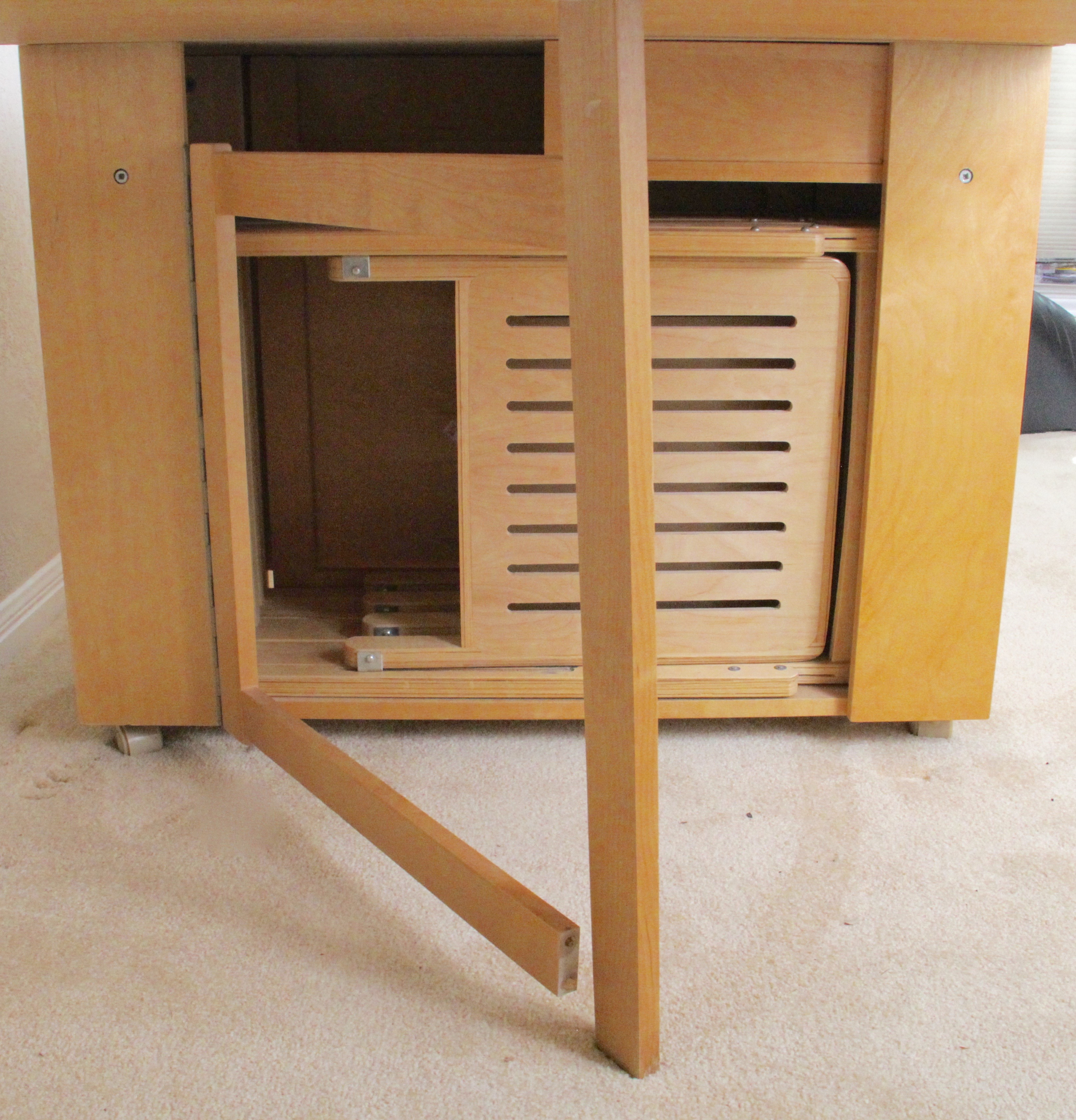 Vintage Hideaway Dining Table and Chairs Set EBTH