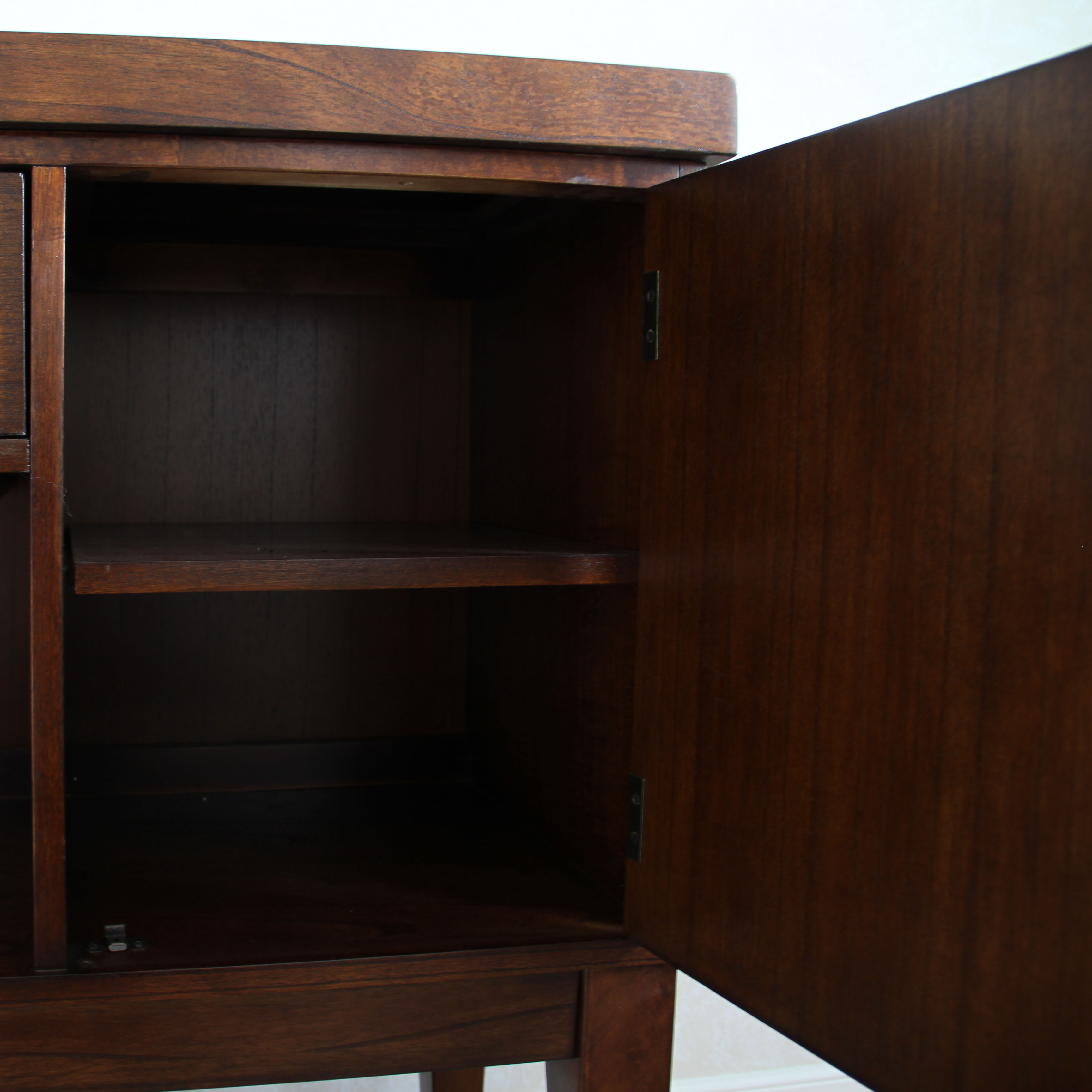 Mollai Collection Tile Top Sideboard EBTH