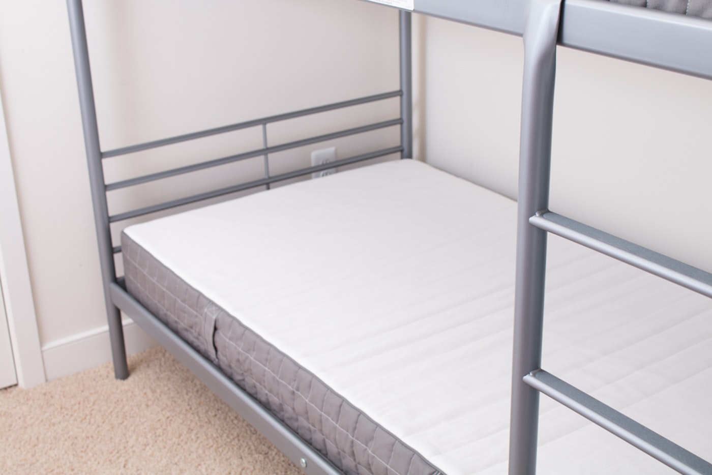 tromso bunk bed mattress size