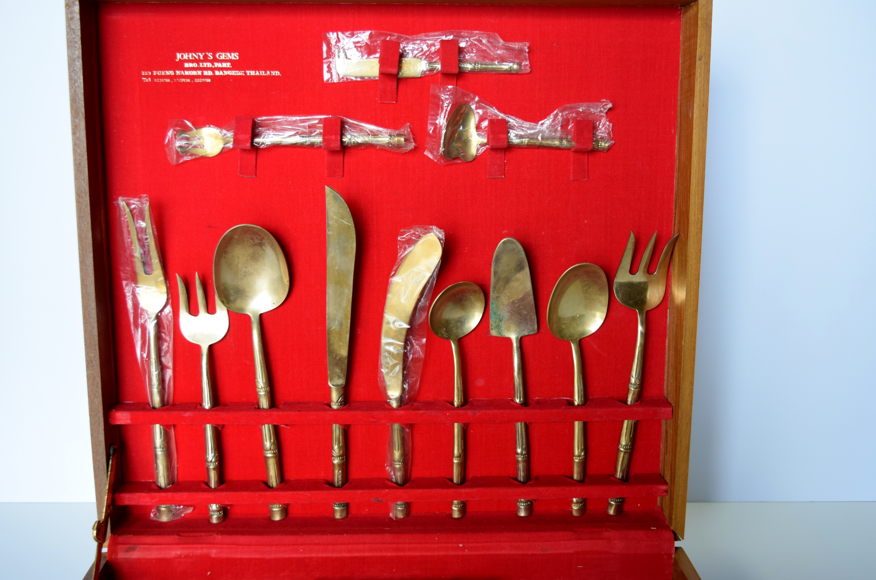 Nickel Bronze 142Piece Vintage Flatware in Case from Thailand EBTH