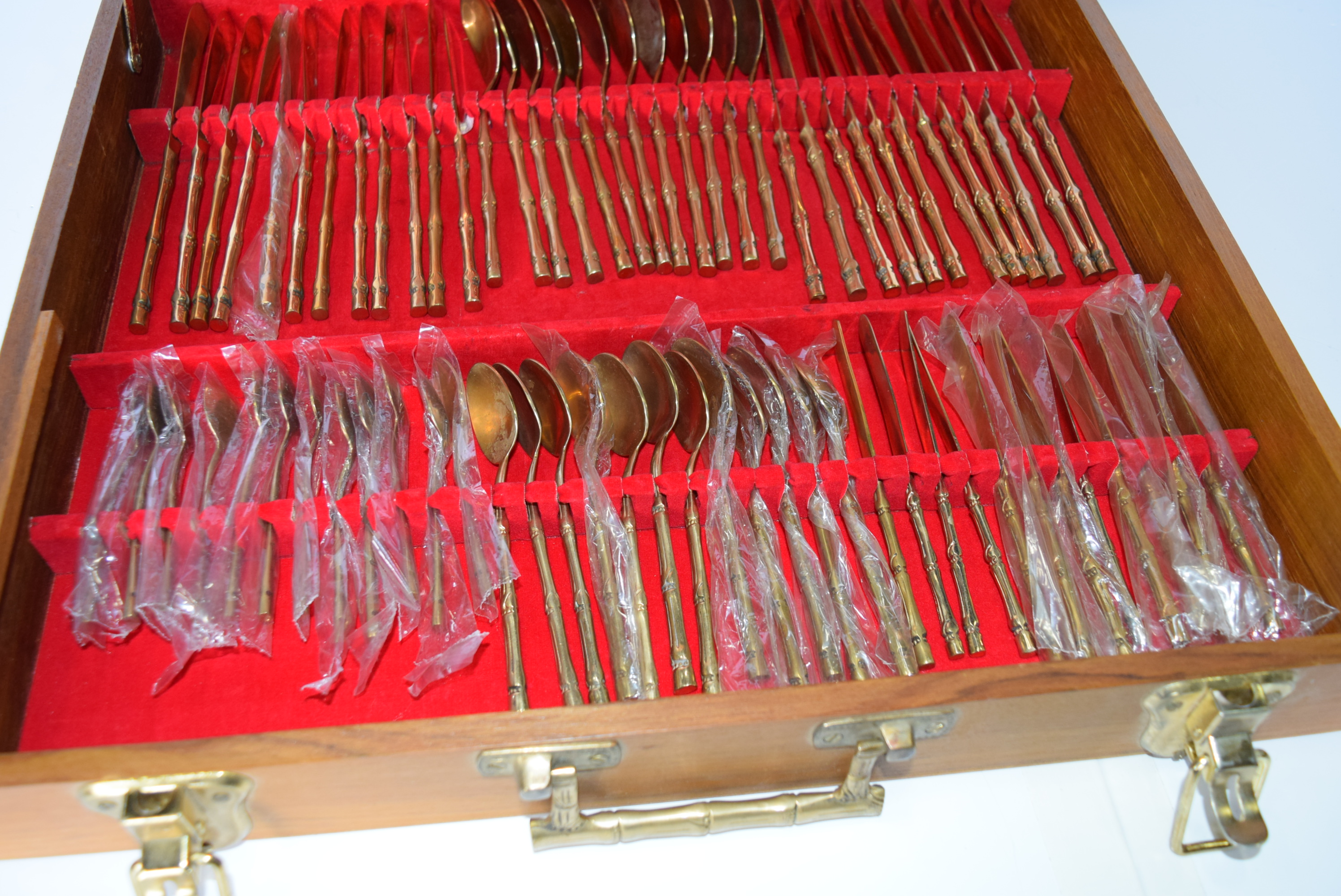 Nickel Bronze 142Piece Vintage Flatware in Case from Thailand EBTH