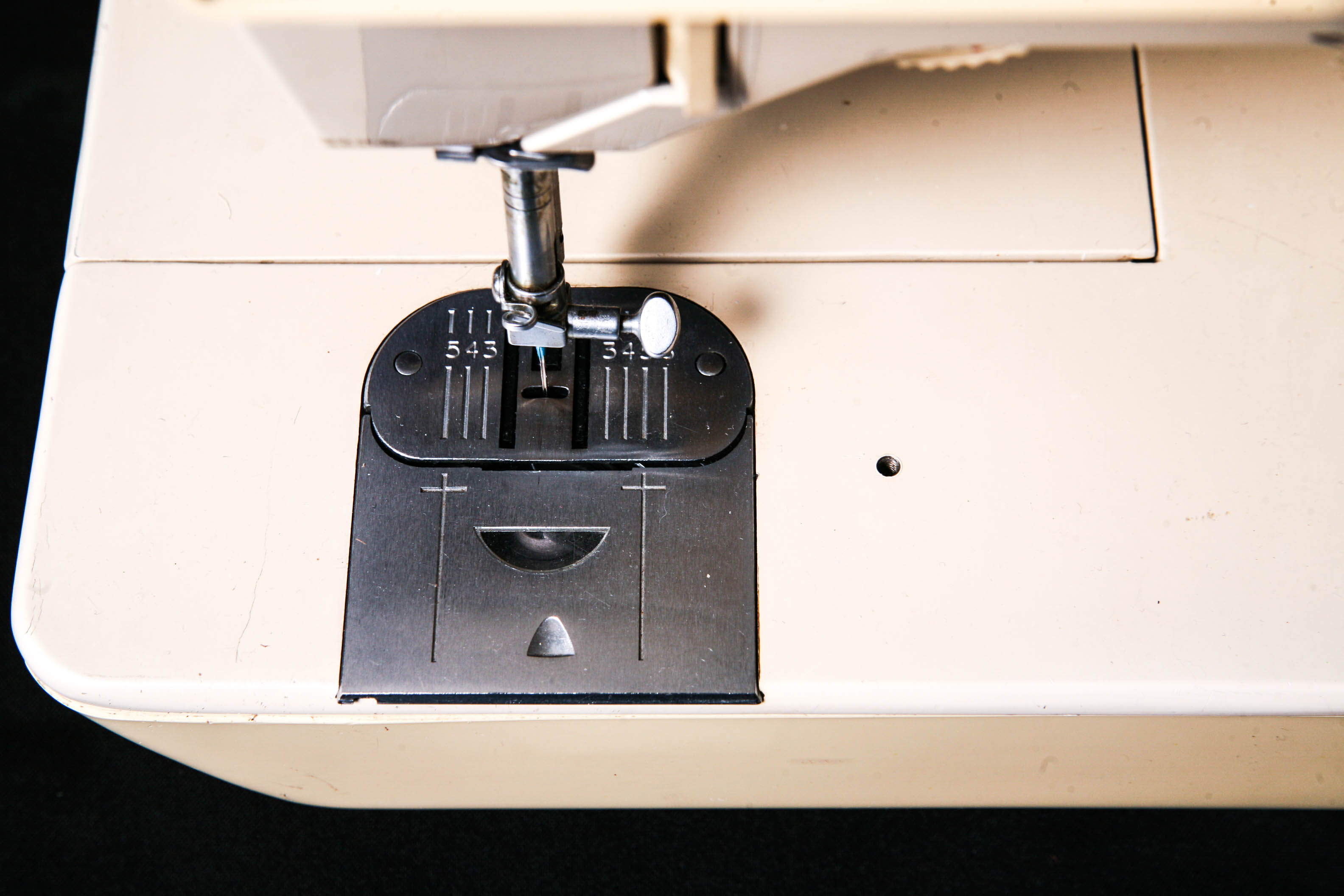 Singer Creative Touch 1036 Vintage Sewing Machine EBTH