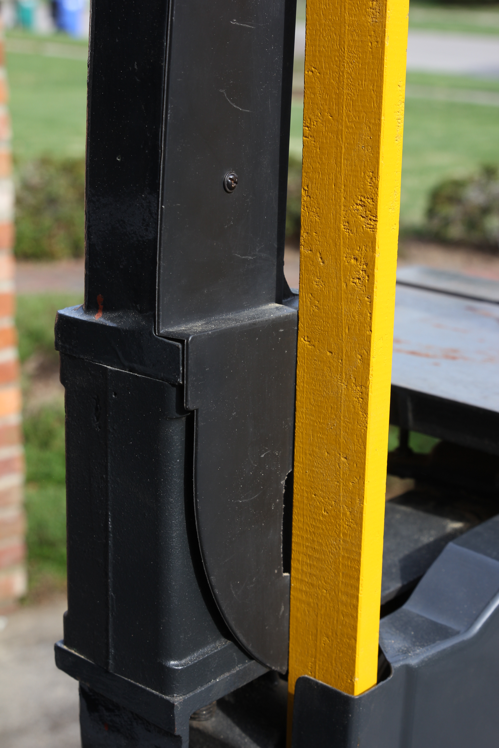 AMT 14" Stationary Band Saw EBTH